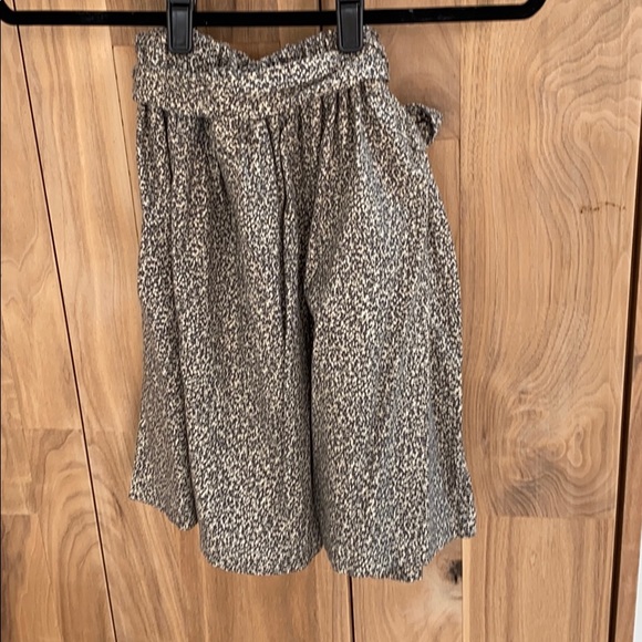 Fit and flare skirt with bow - Picture 2 of 4